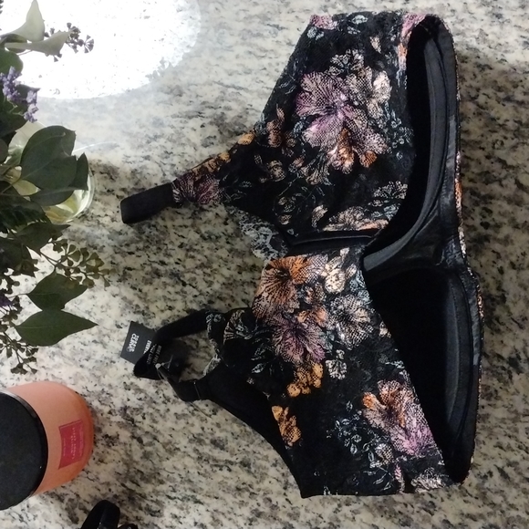 Torrid Lightly Lined Wire-Free Lace Floral Bra 44DDD - Picture 5 of 6